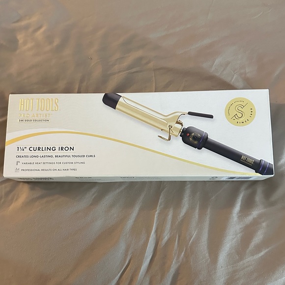 HOT TOOLS Curling Iron Pro Artist 24k Gold 1 1/4” Barrel NEW NWT - Picture 3 of 6